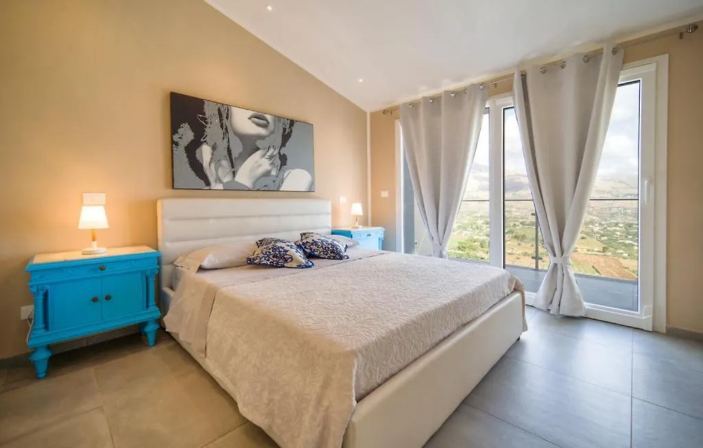 Villa Chicos With Panoramic Private Pool カステッランマーレ・デル・ゴルフォ イタリア