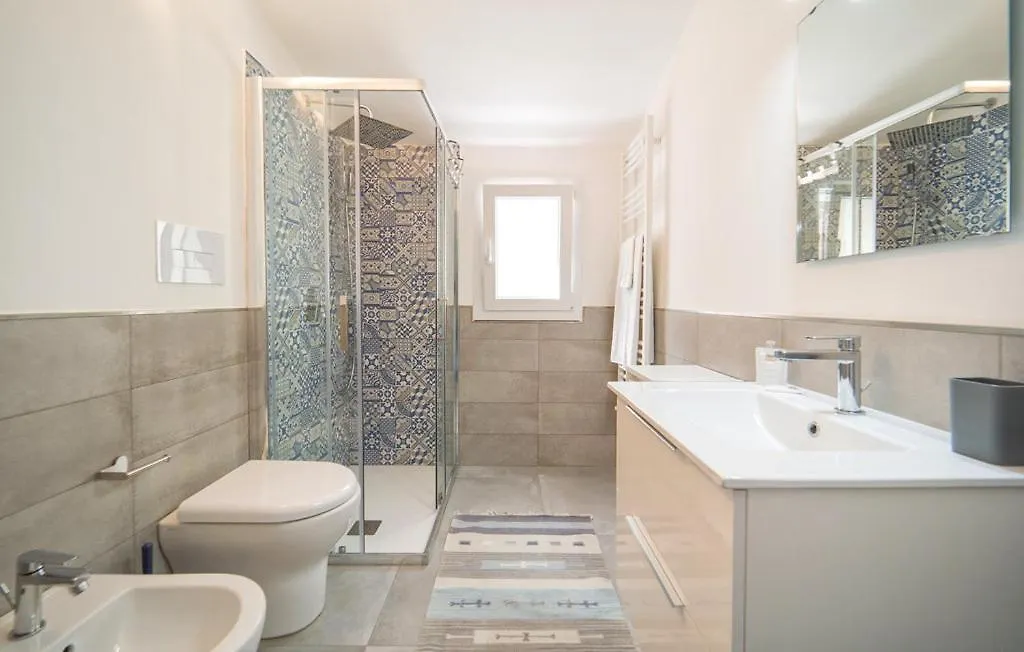 Villa Chicos With Panoramic Private Pool カステッランマーレ・デル・ゴルフォ